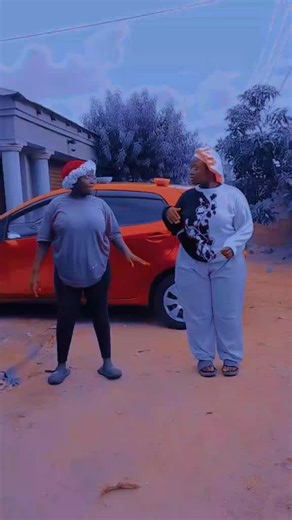 did it with my lil sister 😂♥️ we tried 🌟