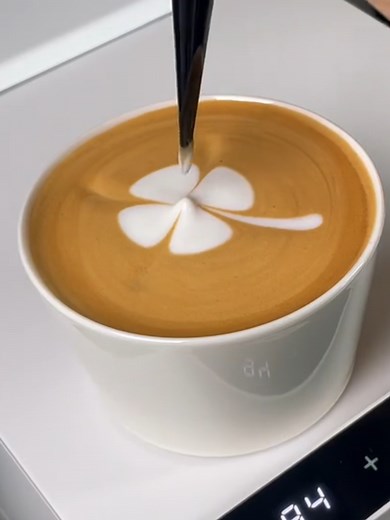 Latte Art: Master the Skill of Carving Designs