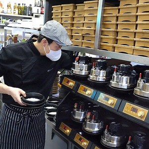 443K views · 5K reactions | Korea's unique royal pot rice! Pickled Abalone Cast Iron Hot Pot Rice | My Pub Food | Facebook