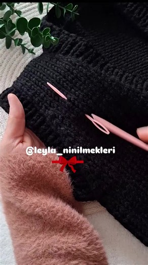 How to Crochet for Beginners: Crochet Basics & Easy Projects