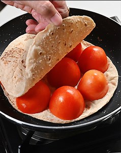 18M views · 141K reactions | New Tiffin-Special Recipe prepared with Leftover Rotis and some basic ingredients. Kids will absolutely love it! :) | Papa Mummy Kitchen | Facebook