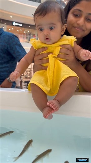 LOOK AT THIS MOMENT! 👶🏻🥹