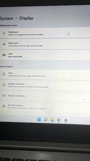 HOW TO ADJUST LAPTOP LIGHT IN WINDOWS 10 OR WINDOWS 11