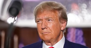 Eyes on 2024: Trump meets the press