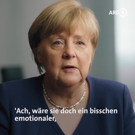 Nach 16 Jahren endete die Ära Merkel – eine geschichtsträchtige Zeit! ▶ Die Doku "Angela Merkel – Im Lauf der Zeit" begibt sich auf eine biografisch-politische Spurensuche und gibt seltene Einblicke in das Innenleben der ehemaligen Kanzlerin – jetzt in der ARD Mediathek ansehen: 1.ard.de/angela-merkel-im-lauf-der-zeit | ARD Mediathek