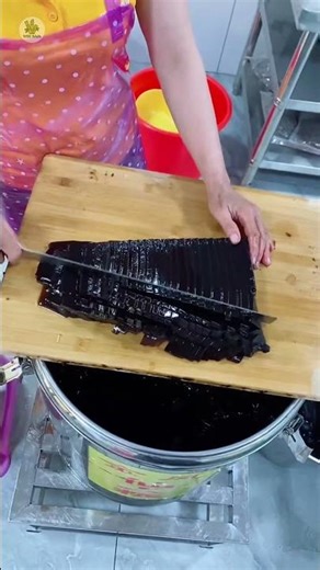 Satisfying Jelly Cutting