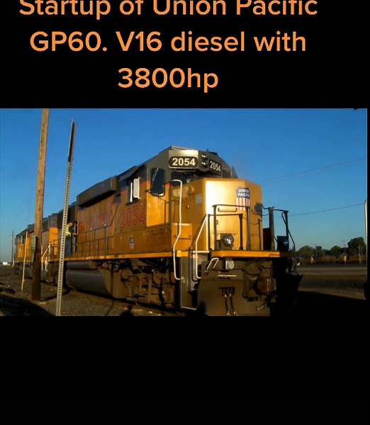 EMD GP60 Diesel Electric Train with V16 Engine - Sound Clip