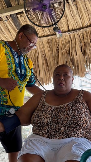 2.5M views · 19K reactions | El doctor | La mamá del masta | Facebook