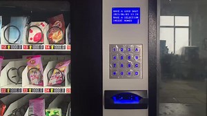 Desktop  Vending Machine for Small Snacks and Drinks