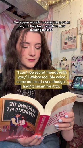 💛📖 Teaching the Teacher’s Pet by Sarah Sutton 💛 enemies to lovers 💛 secret tutoring 💛 lessons in love #enemiestolovers #hatetolovetrope #oppositesattract #nospicebooks #yaromance