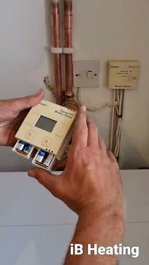 re syncing a Drayton Digistat RF1 room thermostat.
