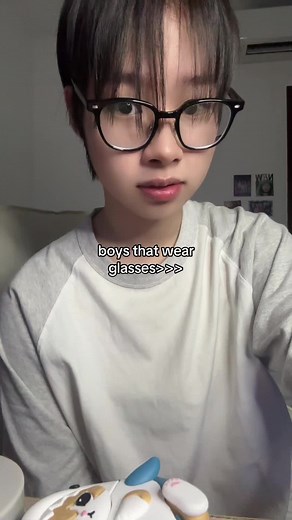 Boys Wearing Glasses: A Distinct Look