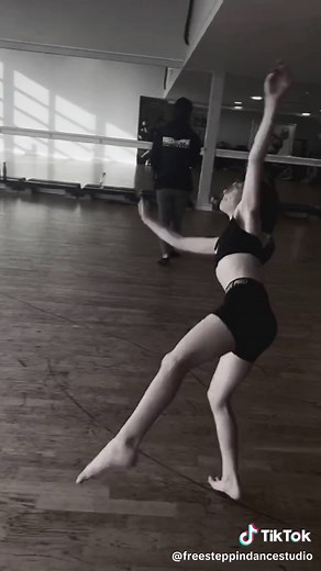 This time next week…👑🪄✨ #ADFP #freestylediscodancer #viral #dancersoftiktok #edicational #dancefyp #fyp #boxjump #540 #educational #saturday #training #legendsaremade