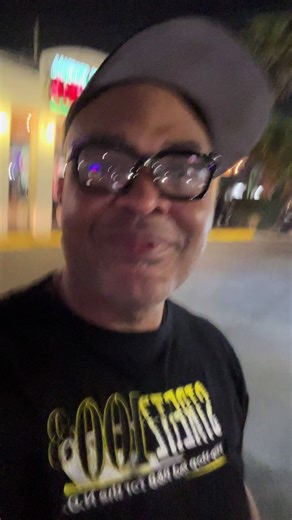 #pullup to @neworleansoriginaldaiquiris 9p to 11p at New Orleans Original Daiquris, 2801 Williams Blvd in Kenner with Go DJ Phat. Come enjoy 2 for $8 top shelf shots 2 for $6 premium and 2 for $20 mugs. 2 #uno #basketball games of the season!!!!! We also have #B2K after party tix!!! We’re broadcasting LIVE!!! 9-11pm @streetz1003