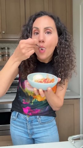 Strawberry Rhubarb Crisp Recipe by FeelGoodFoodie