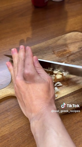 Μελιτζάνες Παπουτσάκια στον φούρνο: Συνταγή