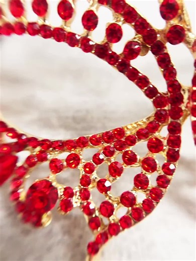 Gold Masquerade Mask, Masquerade Ball Mask, Red Crystal Mask, Cosplay Mask, Face Mask, Halloween Mask, Venetian Mask, Cat Mask - Etsy