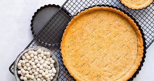 Comment foncer un moule à tarte ?