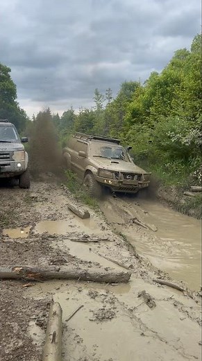 Nissan Patrol y61 vs om606