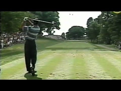 Tiger Woods - 2002 PGA Championship - 1st Round Highlights