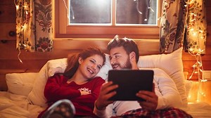 5 Rekomendasi Film Romantis, Cocok Ditonton saat Quality Time dengan Suami