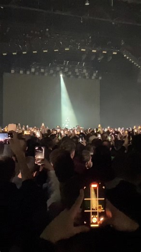 Damso Concert Highlights: A Night of Energy and Excitement