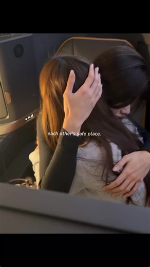the way they hug each other and comfort each other 🥹🫂 #lenamiu #ลีน่าหมิว #lalinalena #miunatsha #foryou