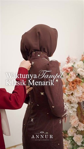 ✨ Find your perfect Charita Kebaya Charita Mahogany dibuat untuk momen yang ingin kamu kenang lebih lama apalagi dalam frame by frame📸 #kebaya #kebayajanggan #kebayamodern #kebayajangganjawa #annurlabel