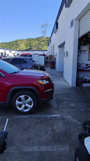 Repairing a Glitchy Screen on a 2019 Jeep Compass