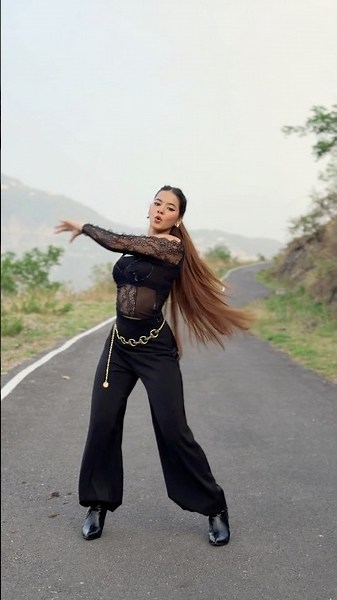 ❤️ #tanurawat33 #youtubeshorts #dance #tanurawatlifestyle #bollywood #tanusworld #fashion #love