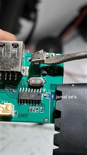 Repairing the charger port on a Bluetooth speaker #repairman #bluetoothspeaker #chargingport #micro