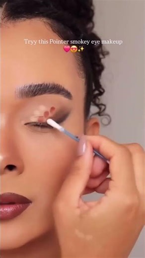 Pointer easy eye makeup tutorial #eyesmakeup #eyemakeuptutorial