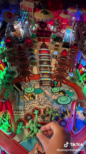 Attack from Mars is back! Look at these new biggO Jelly Aliens, they’re awesome!!! #pinball #pinballs #flipper #flippers #pinballtok #pinballgame #pinballmachine #pinballwizard #pinballplayer #pinballart #paris #ballywilliams #attackfrommars #attackfrommarspinball #aliens