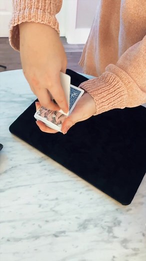 Casey Kathleen Painting Magic Card like Picasso!