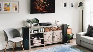 Hit The One In The Middle: Convincing People to Spend $5,000 - $10,000 on A Stereo Will Change High-End Audio