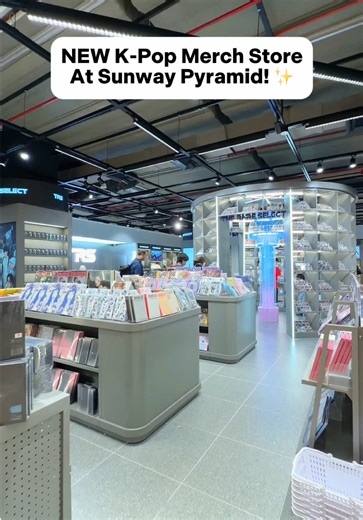 NEW K-Pop Merch Store At Sunway Pyramid! ✨ . 📌 It’s The Rare Select, located at Sunway Pyramid. Discover official K-Pop merchandise 🎵 from your favourite groups like BLACKPINK 🩷, BTS, NewJeans and more, including: ✅ Official Albums ✅ Photocards ✅ Lightsticks and many more! 🔥 . 【 The Rare Select 】 📍LG1.116A, Lower Ground 1 Floor, Sunway Pyramid ⏰ 10am - 10pm . #Kpop #KpopMerch #sunwaypyramid #TheRareSelect