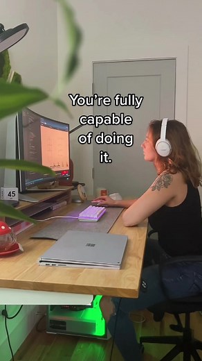 If you are struggling, keep going. I have this audio on repeat in my head every day #studytok #studymotivation #learntocode