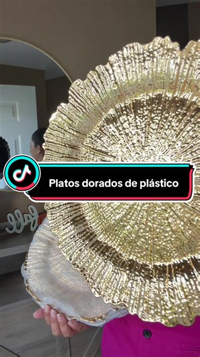 MAONAME – Plato base decorativo de 13 pulgadas, con elegante acabado dorado y diseño inspirado en arrecife de coral, resistente a astilladuras. Disponible en sets de 12, 24, 48 o 96 piezas (opción seleccionada: 24 piezas). Ideal para mesas de comedor, bodas, fiestas y eventos elegantes, estilo SohoChic. @MAOMINE #sohochic #partydecor #tiktokshopbacktoschool #plated