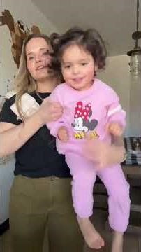 For airports, lines, and toddlers who change their minds mid-step.