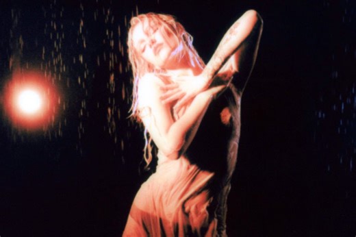 Grace VanderWaal Returns With Her New Single "High" - NEWS