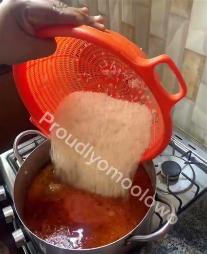 How to cook jollof rice