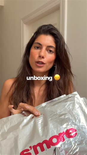 SARA BACEIREDO on Instagram: "el video que toda running girlie necesitaba 🙄🫰🏽ni en mis mejores sueños me hubiera imaginado crear MI MARCA DE ROPA DEPORTE CON MI BESTIE 😭💓 @smore.smore.smore @marianadiezmoliner fichen sus favoritos porque la repo está a la vuelta de la esquina!!!!! #running #runningclothes #runninghaul #haul #runninggirls"