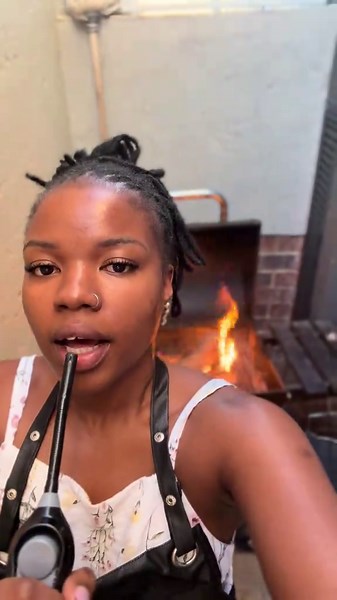 I’m gonna need a wood fire tutorial urgently