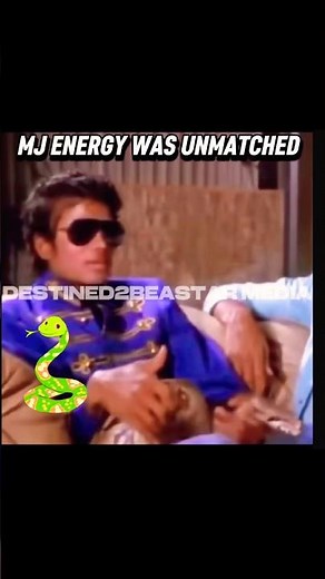 MICHAEL JACKSON REALLY HAD A PET SNAKE?! 🐍