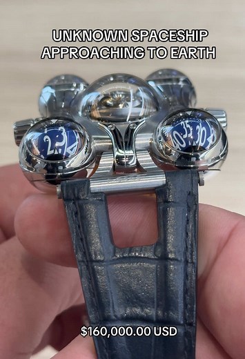 🚀🛸MB&F Horological Machine No.6 #luxurywatches #watches #space #spaceship #alien