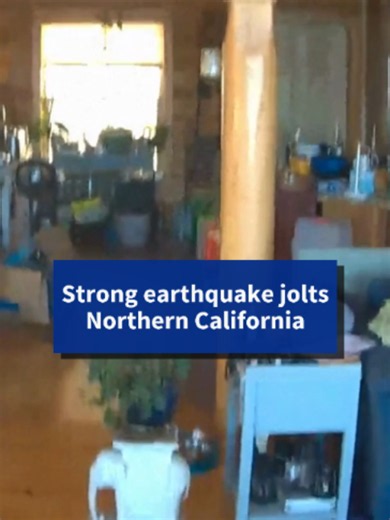 On Wednesday morning, Northern California experienced its strongest earthquake since 1940 — a magnitude 5.6 quake near Willits in Mendocino County. The tremor was felt across rural towns, coastal Fort Bragg, and Mendocino County, causing mild shaking but no significant damage or injuries. Locals shared dramatic stories of rattling plates, fallen frames, and shaking buildings, while nearly 657,000 early warning alerts were sent via the MyShake App. Seismologists say aftershocks are likely, though