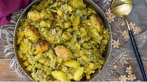 127K views · 3.6K reactions | Gujarati Undhiyu is a delicious combination of vegetables and fenugreek dumplings cooked in an everyday masala. It can be served along with Methi Thepla, Khandvi, Puran Poli, Kadhi, Masala Chora Pulav, Paka Kela Raita and Mohanthal for a festive meal. Recipe link - https://www.archanaskitchen.com/gujarati-undhiyu-a-spicy-mixed-vegetable-with-fenugreek-dumplings | Archana's Kitchen | Facebook