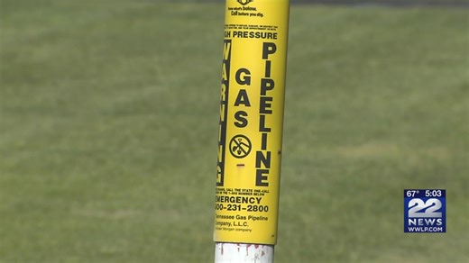 DPU squeezing utilities on gas pipe replacement front