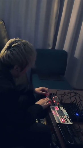 KORG volca keys , sample