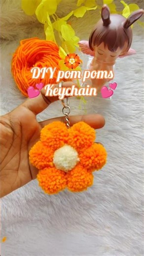 DIY Pom Poms Keychain 🏵️ #diy #art #craft #artandcraft #keychaincraft #shorts #trending #flowercraft